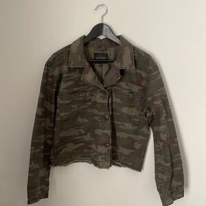 Sanctuary designed in LA.‎ Camo Jacket. Size XL